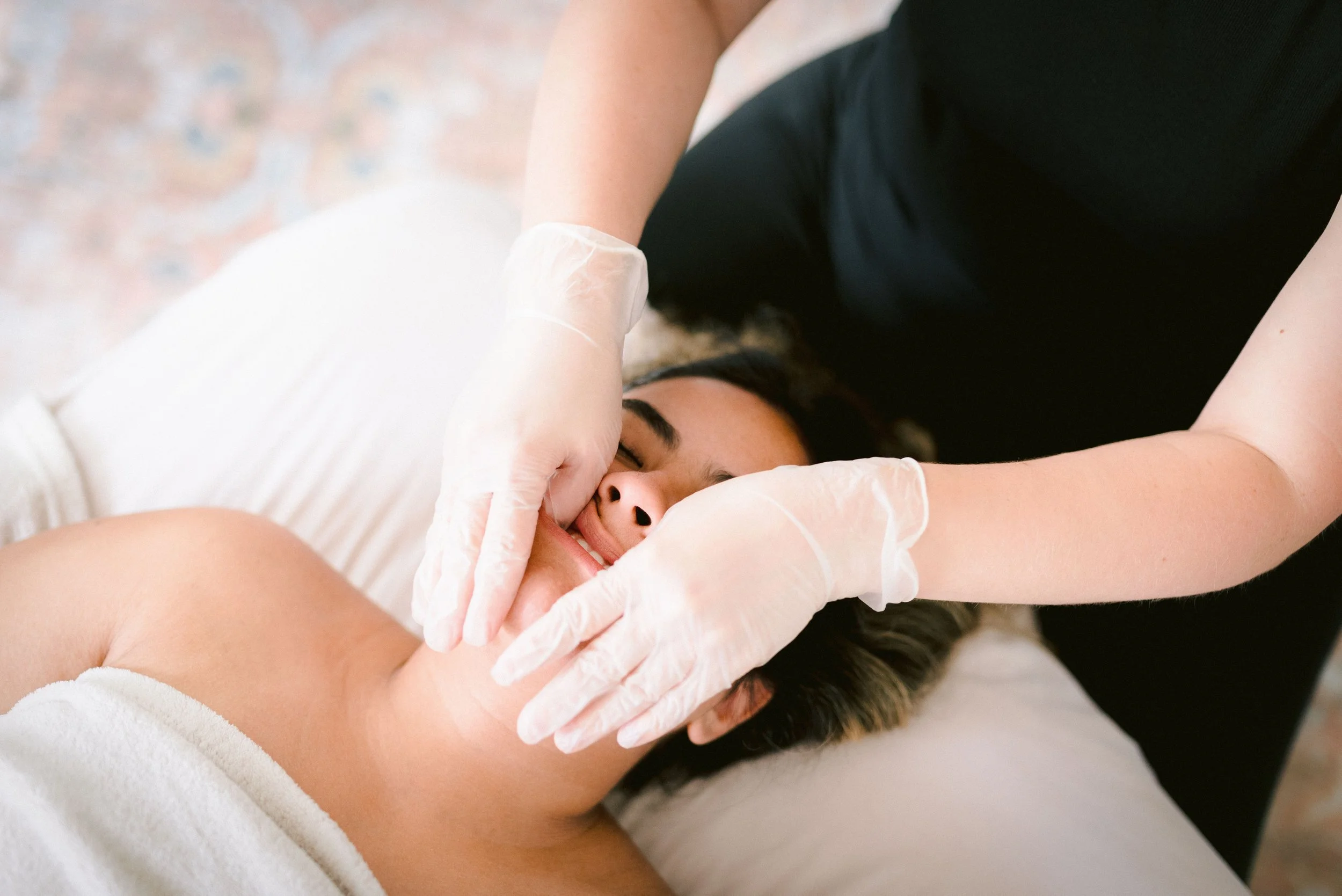 You are currently viewing The Truth About Buccal Massage Training — and Why Technique Matters More Than Hype