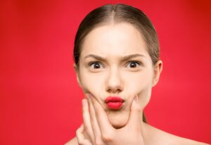 Read more about the article Your Jaw Holds Your Stress. Here’s What That’s Actually Doing to Your Face